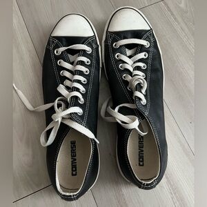 Black leather converse